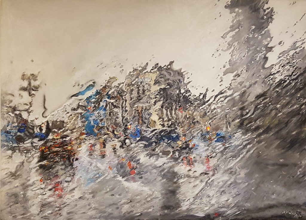 Zwei Personen in bunten Hüten